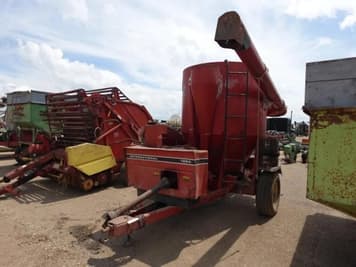 Main image International Harvester 1250